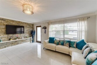 751 Pine Cone Ln in Naples, FL - Building Photo - Building Photo