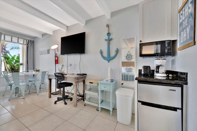 611 Destiny Dr in Ruskin, FL - Building Photo - Building Photo