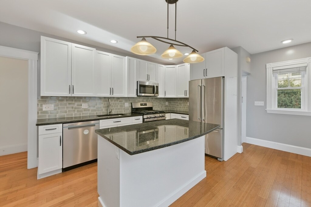 47 Teele Ave in Somerville, MA - Building Photo