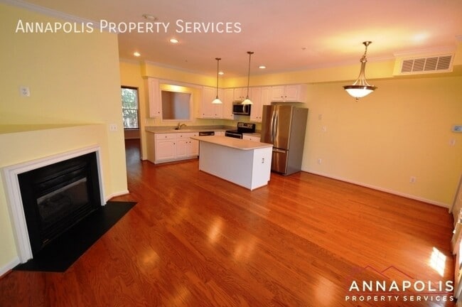 66 Harbour Heights Dr in Annapolis, MD - Building Photo - Building Photo