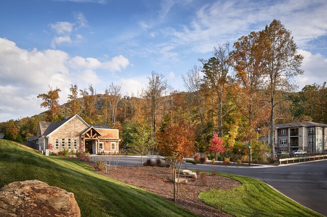 The Reserves at Gashes Creek in Asheville, NC - Building Photo - Building Photo