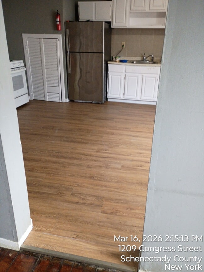 1209 Congress St, Unit 2 in Schenectady, NY - Building Photo - Building Photo