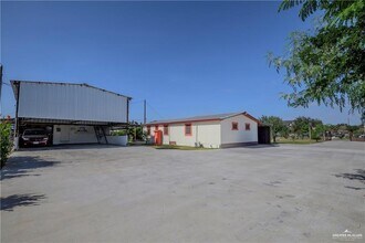 24 Eagle Pass St in Edinburg, TX - Building Photo - Building Photo