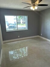 5720 Rock Island Rd in Tamarac, FL - Building Photo - Building Photo
