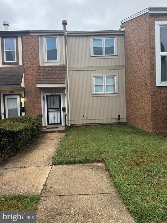 6232 Targon Ct in Fort Washington, MD - Building Photo