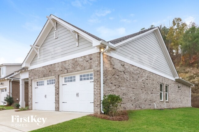 1376 Woodridge Pl in Gardendale, AL - Building Photo - Building Photo