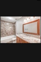 2387 Hickory Crest Dr in Memphis, TN - Building Photo - Building Photo