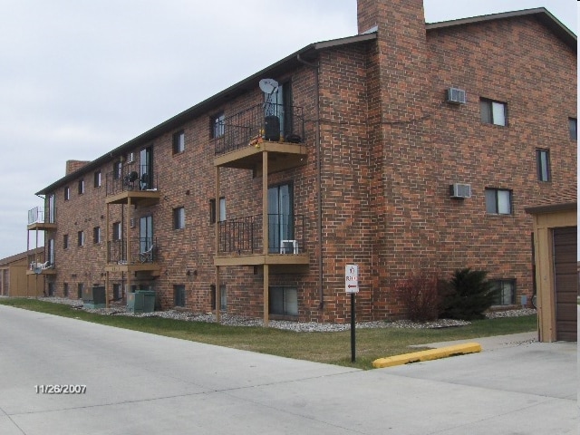 Autumn Brook I, II,III in Fargo, ND - Foto de edificio