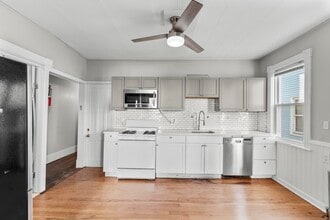 394 Gregory St in Bridgeport, CT - Foto de edificio - Building Photo