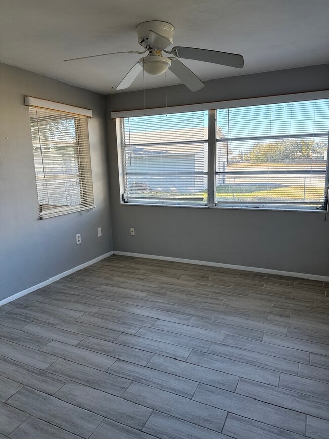 property at 3915 Winston Dr