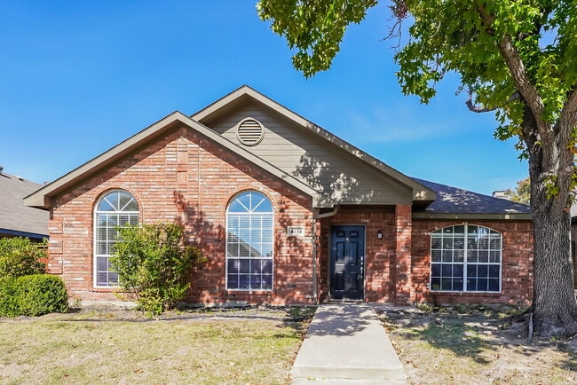 property at 4813 Cable Dr