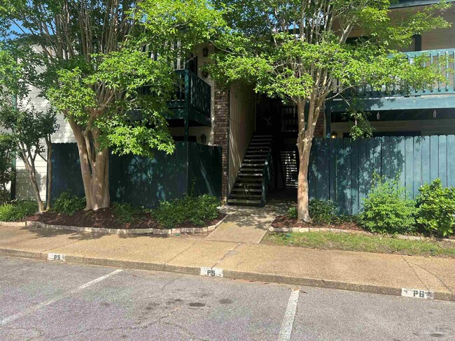 2299 Scenic Hwy in Pensacola, FL - Foto de edificio - Building Photo