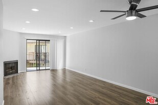 620 W Hyde Park Blvd in Inglewood, CA - Building Photo