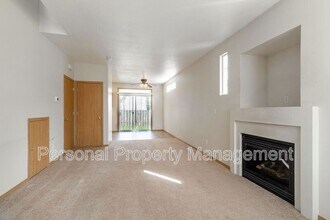 17314 SE 22nd St in Vancouver, WA - Foto de edificio - Building Photo