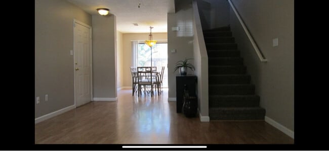 8605 El Monte Ln NE in Albuquerque, NM - Building Photo - Building Photo