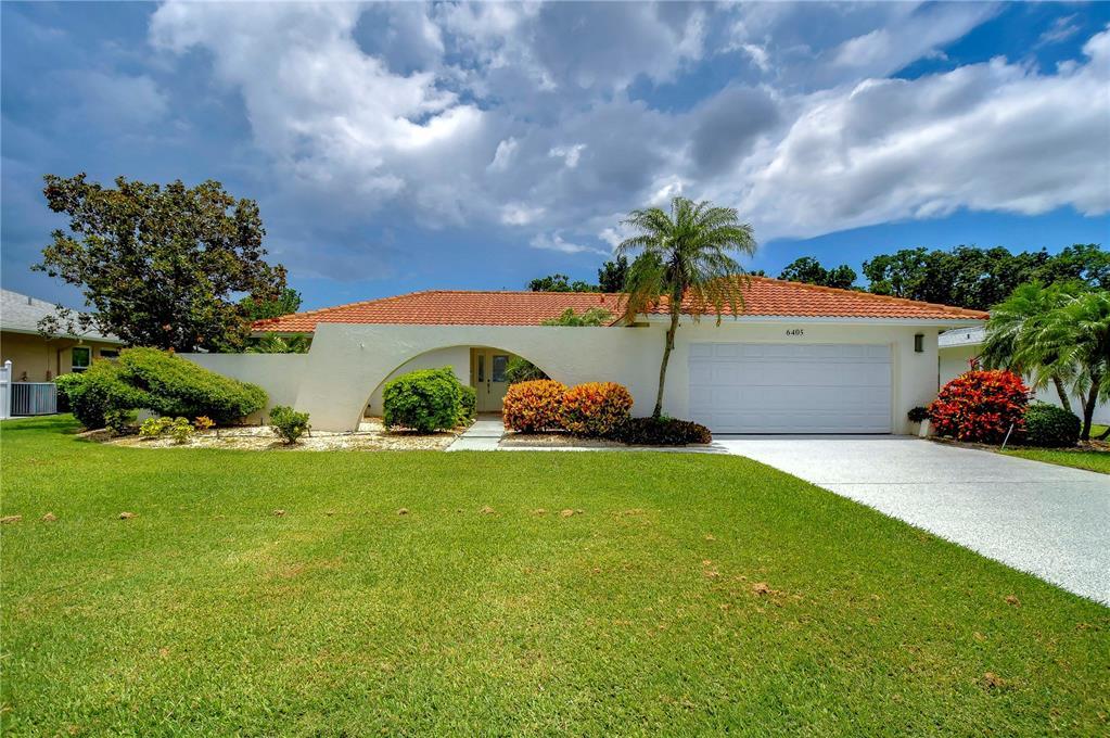 6405 16th Ave Dr W in Bradenton, FL - Building Photo