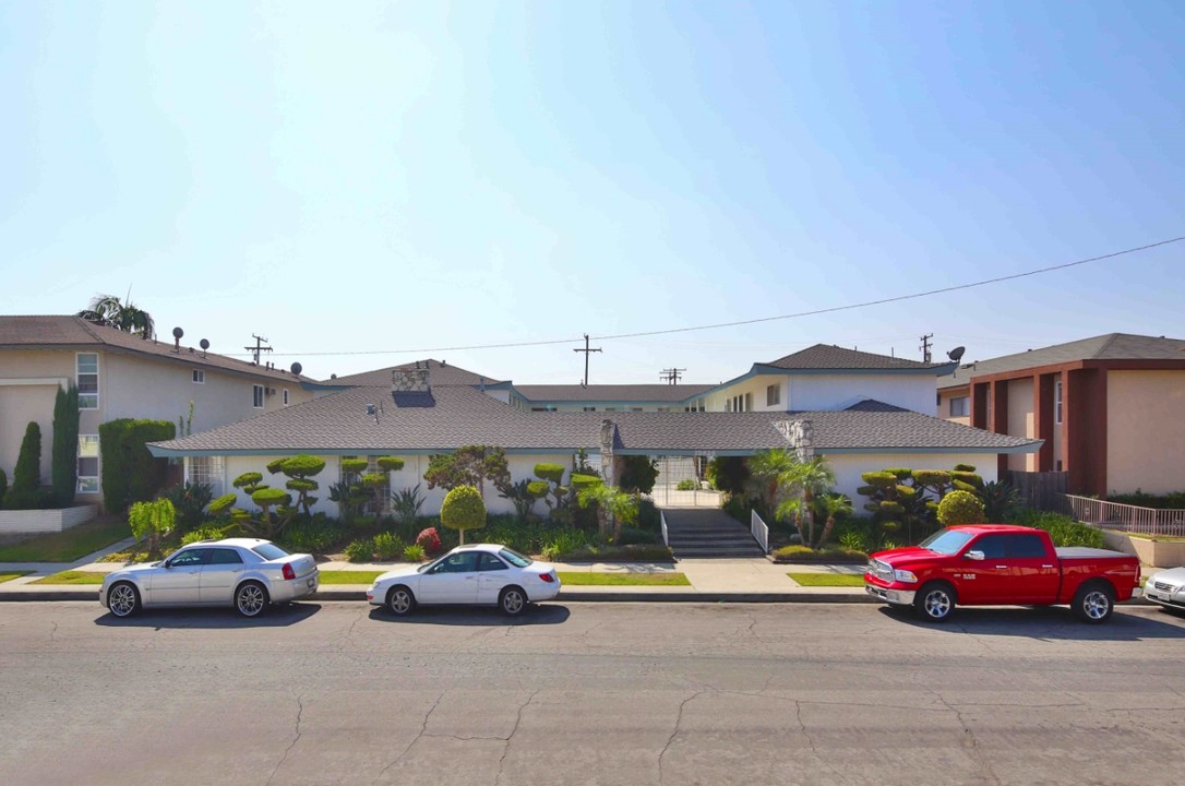 15828 Landmark Dr in Whittier, CA - Foto de edificio