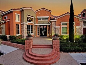 Miro at the Parc in Henderson, NV - Foto de edificio - Building Photo