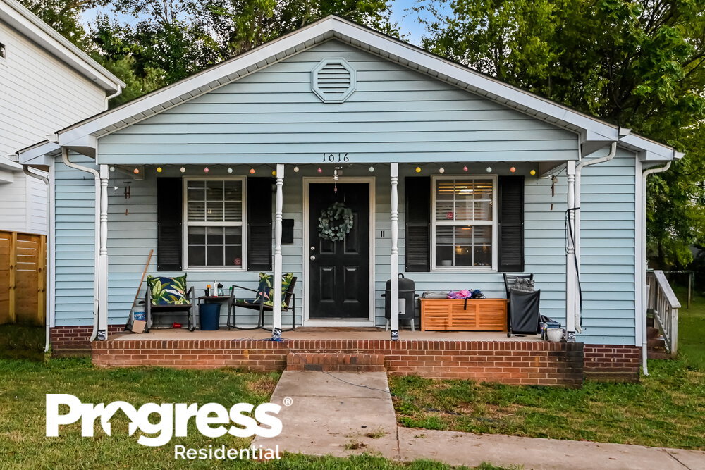 1016 Harrill St in Charlotte, NC - Building Photo
