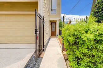 3129 Dallas St in Houston, TX - Building Photo - Building Photo