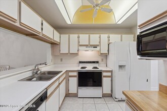 744 S Orlando Ave in Cocoa Beach, FL - Building Photo - Building Photo