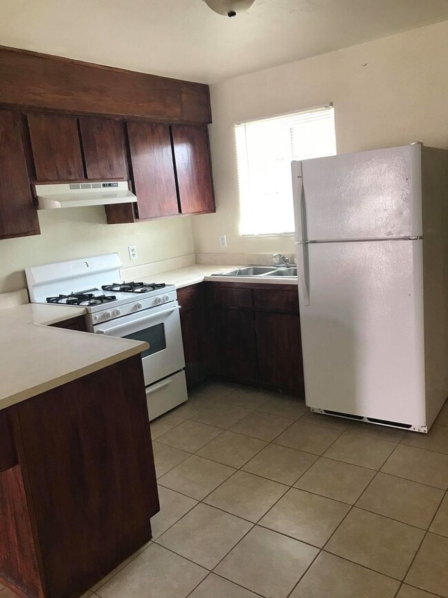 140 W B St in Brawley, CA - Building Photo - Building Photo