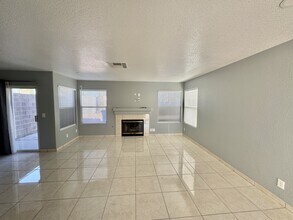 8312 Maplestar Rd in Las Vegas, NV - Building Photo - Building Photo