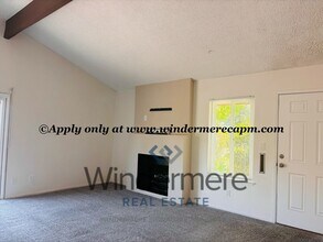 127 Touchstone Pl in West Sacramento, CA - Building Photo - Building Photo