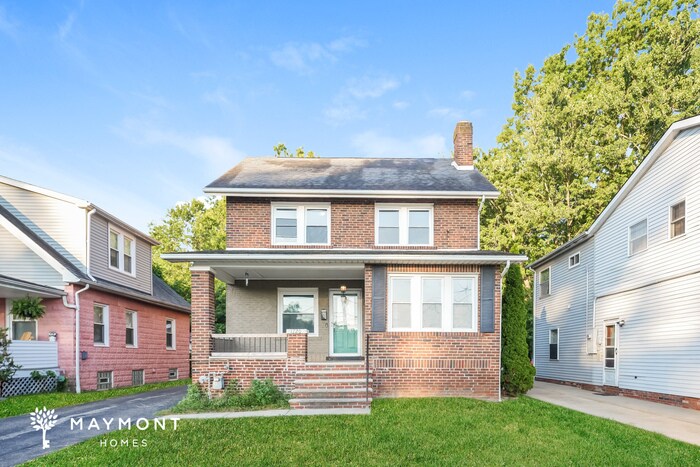 1720 E 298th St in Wickliffe, OH - Foto de edificio