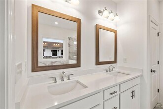 532 Healy Dr in Cumming, GA - Building Photo - Building Photo