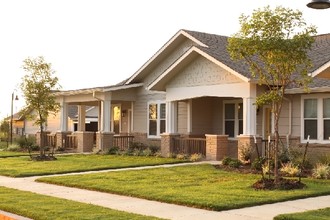 The Terrace at Midtowne in Midlothian, TX - Building Photo - Building Photo