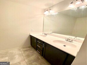 4241 Alden Park Dr in Decatur, GA - Building Photo - Building Photo