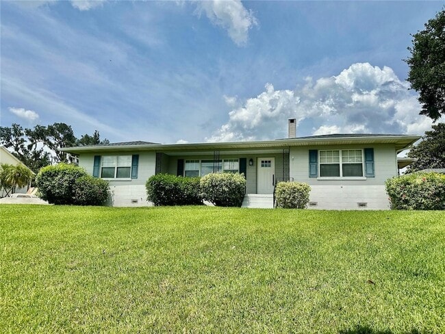 1300 Lake Ariana Blvd in Auburndale, FL - Building Photo - Building Photo