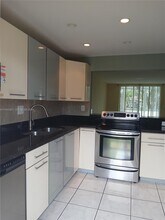 5950 Del Lago Cir in Sunrise, FL - Building Photo - Building Photo