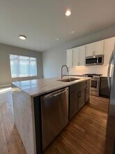 976 Youngs Ln in Nashville, TN - Building Photo - Building Photo