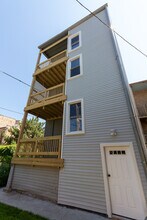 2618 W Evergreen Ave in Chicago, IL - Building Photo - Building Photo