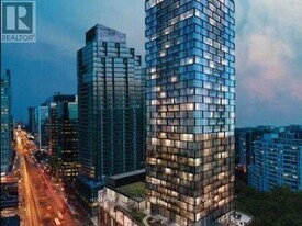 5180 Yonge St in Toronto, ON - Building Photo