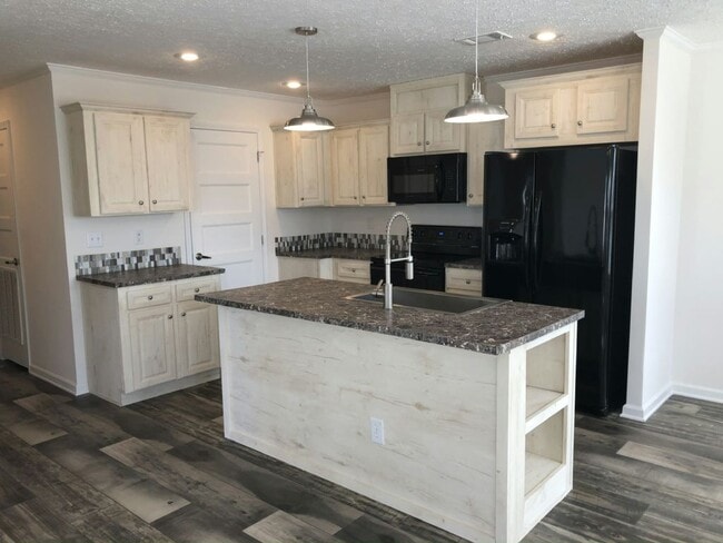 309 Eland Dr
