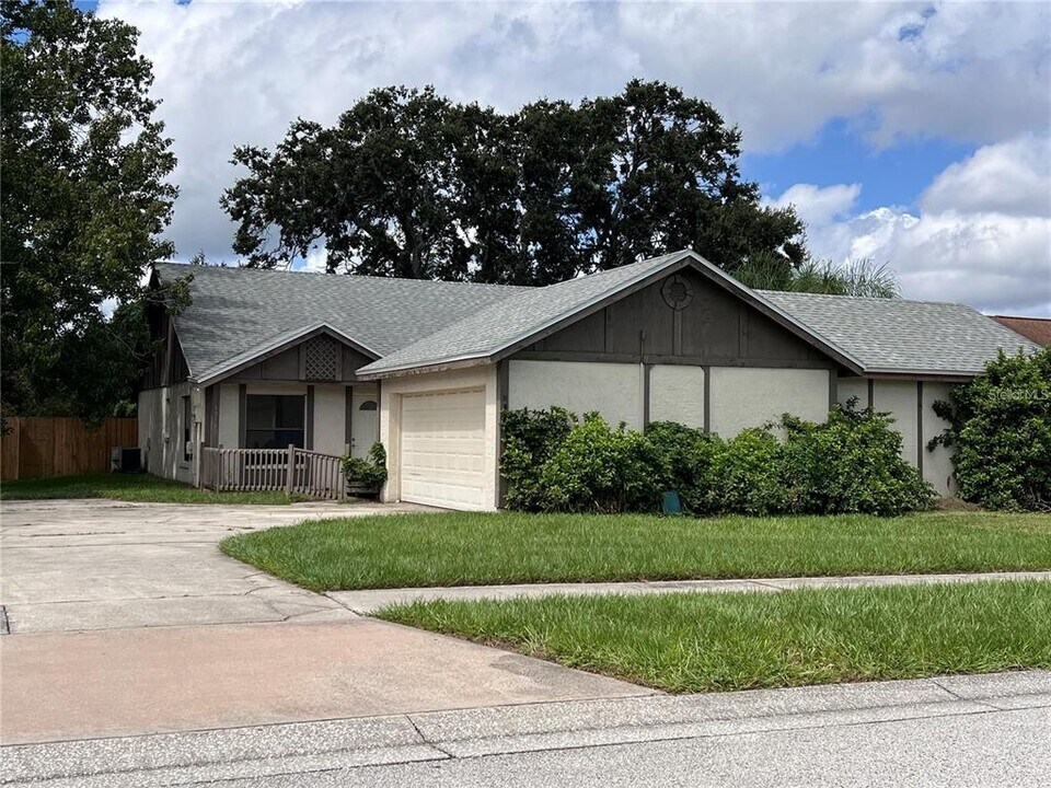 1218 Easton St in Orlando, FL - Building Photo