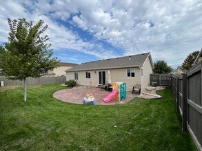 4717 S Pointe Dr in Rapid City, SD - Building Photo - Building Photo