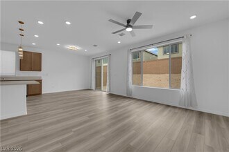 10239 Estancia Hl St in Las Vegas, NV - Building Photo - Building Photo