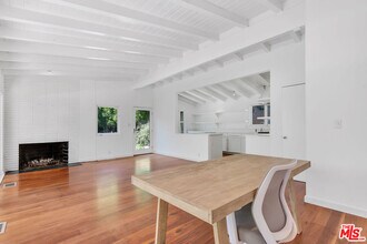 1542 Marmont Ave in Los Angeles, CA - Building Photo - Building Photo
