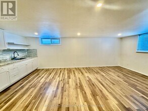 2175 Martha Ave in Ottawa, ON - Building Photo - Building Photo