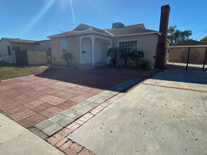 7637 Shadyglade Ave in North Hollywood, CA - Building Photo - Building Photo