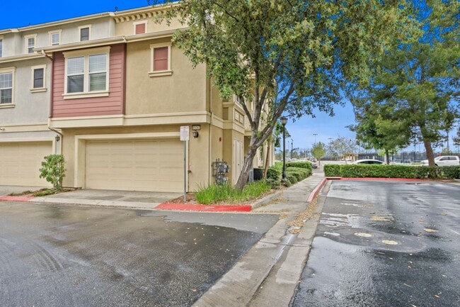 15262 Severyns Rd in Tustin, CA - Building Photo - Building Photo