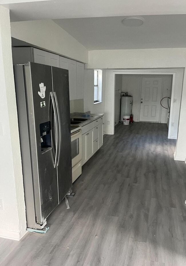 1996 Rutland St in Opa Locka, FL - Building Photo - Building Photo