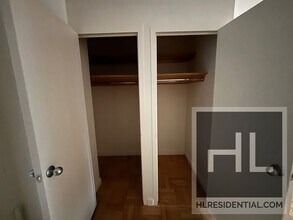 Fourth Avenue, Unit 10J in New York, NY - Foto de edificio - Building Photo