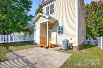 104 Kensington St in Mooresville, NC - Building Photo - Building Photo