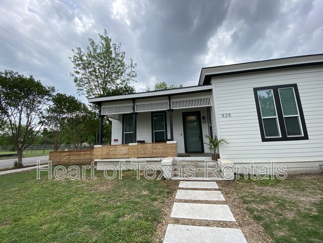 525 S 10th St in Waco, TX - Building Photo - Building Photo
