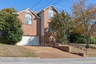 236 Burgandy Hill Rd in Nashville, TN - Building Photo